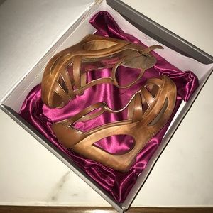 Shi Signature wedges